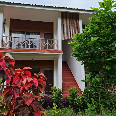 Hotel Exotica Squares Lakshmanpur Экстерьер фото
