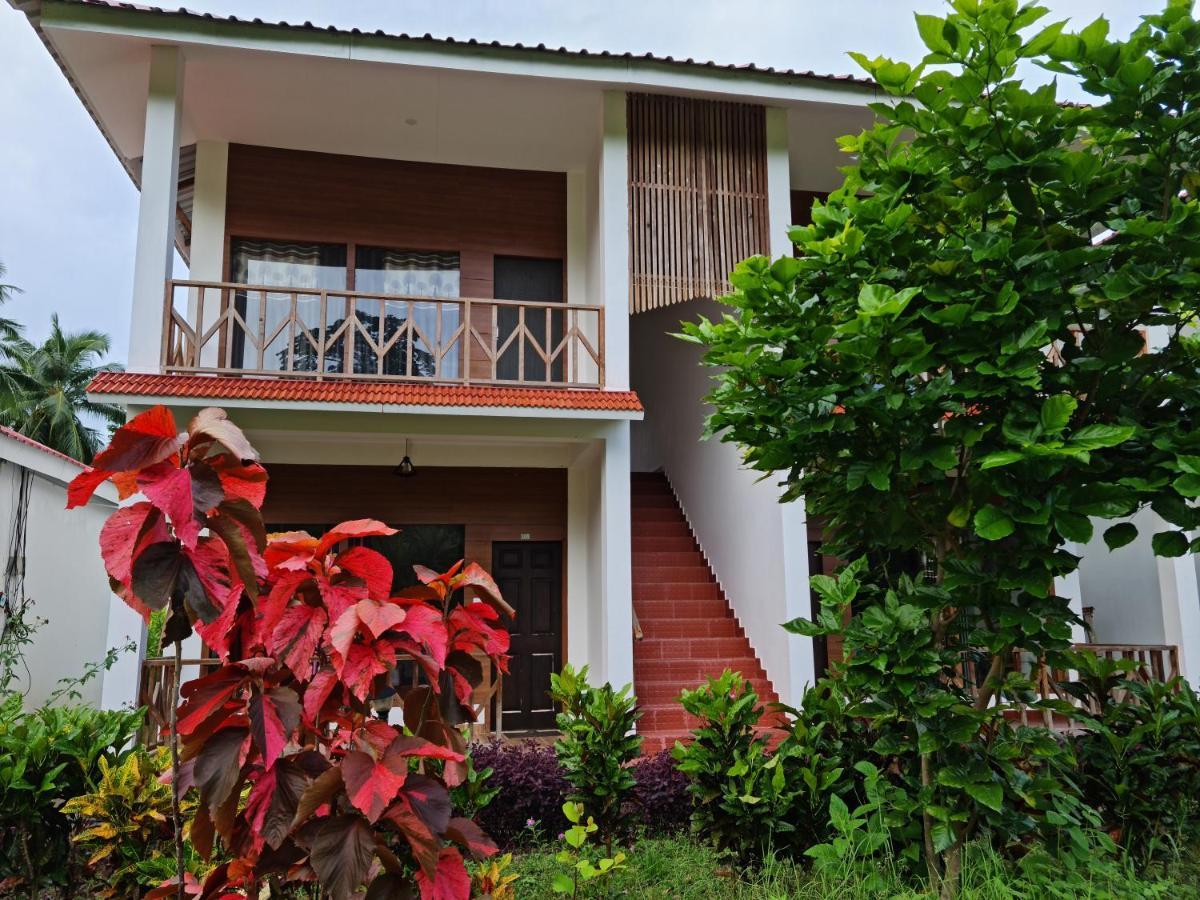 Hotel Exotica Squares Lakshmanpur Экстерьер фото