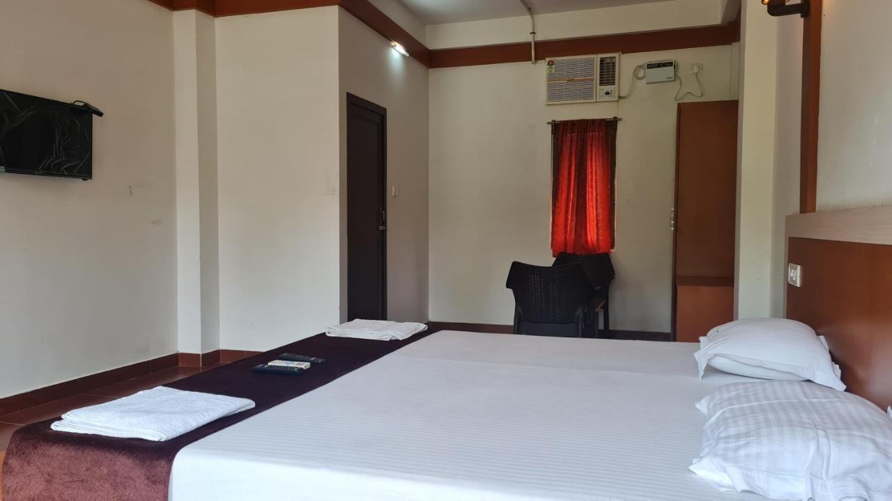 Hotel Exotica Squares Lakshmanpur Экстерьер фото