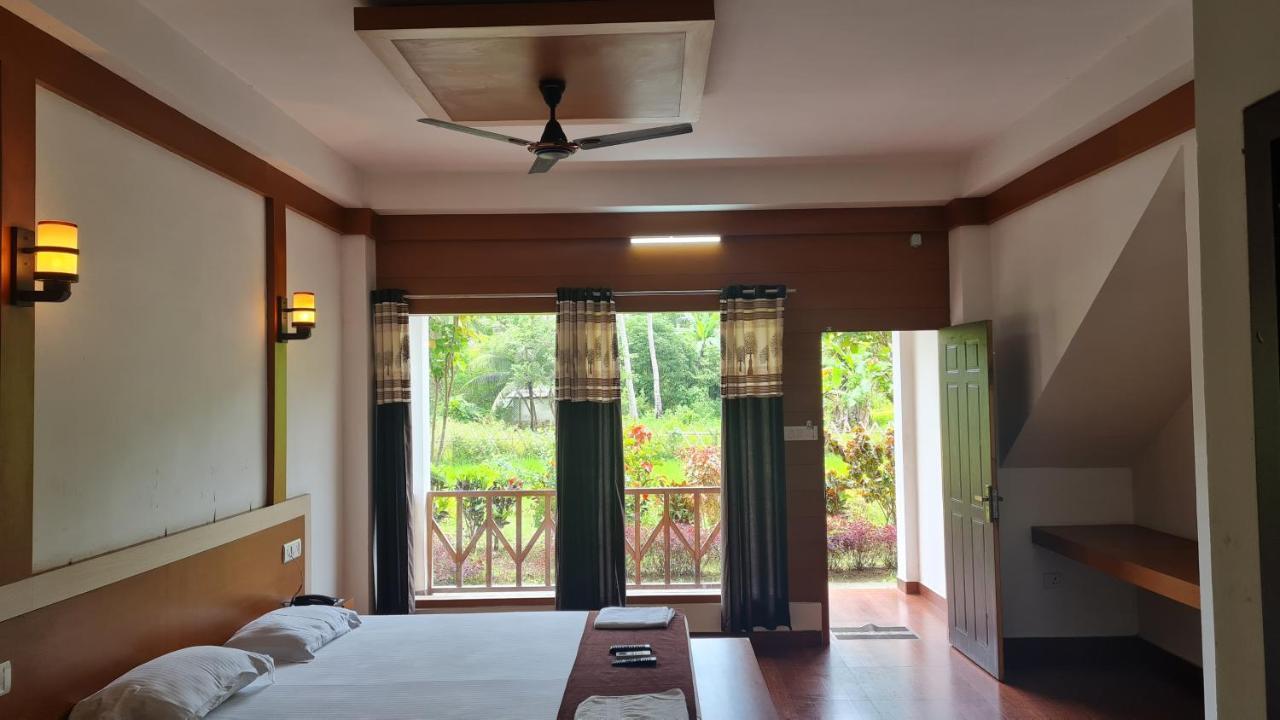 Hotel Exotica Squares Lakshmanpur Экстерьер фото