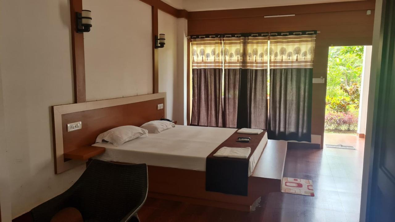Hotel Exotica Squares Lakshmanpur Экстерьер фото