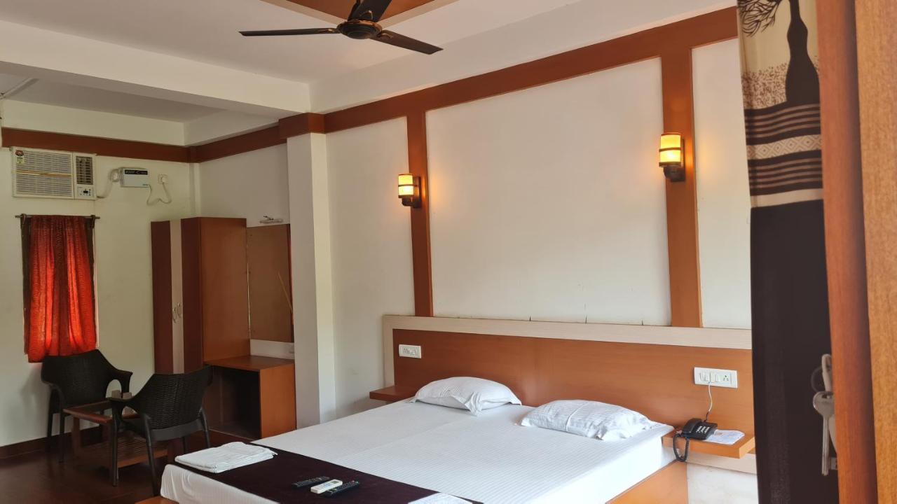 Hotel Exotica Squares Lakshmanpur Экстерьер фото
