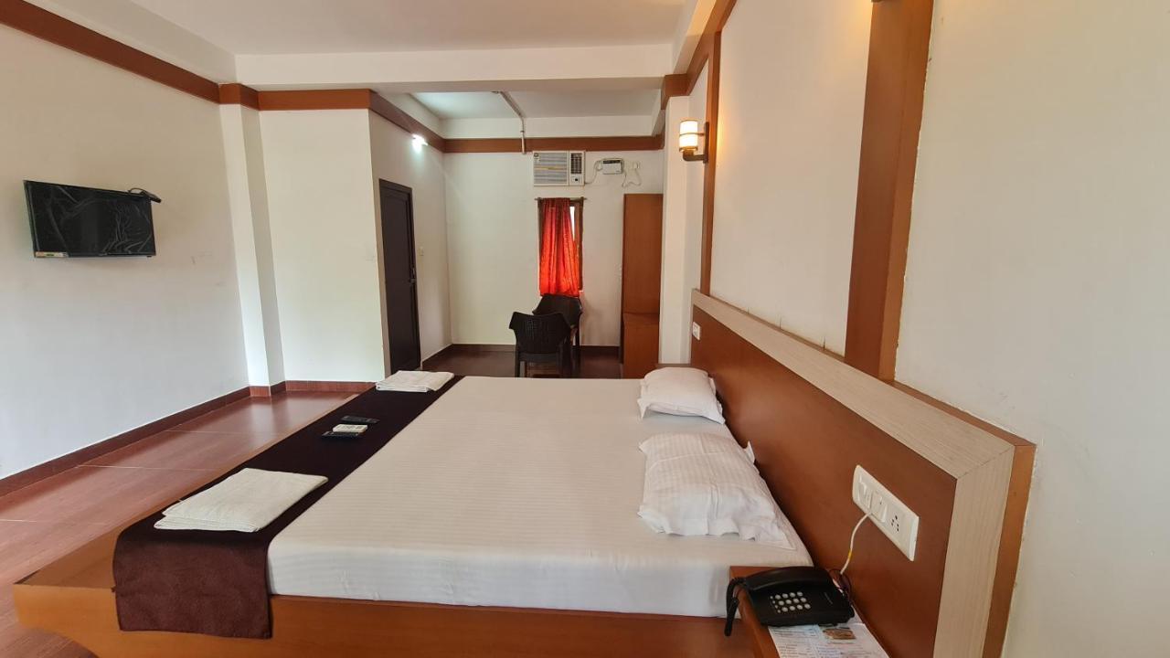Hotel Exotica Squares Lakshmanpur Экстерьер фото