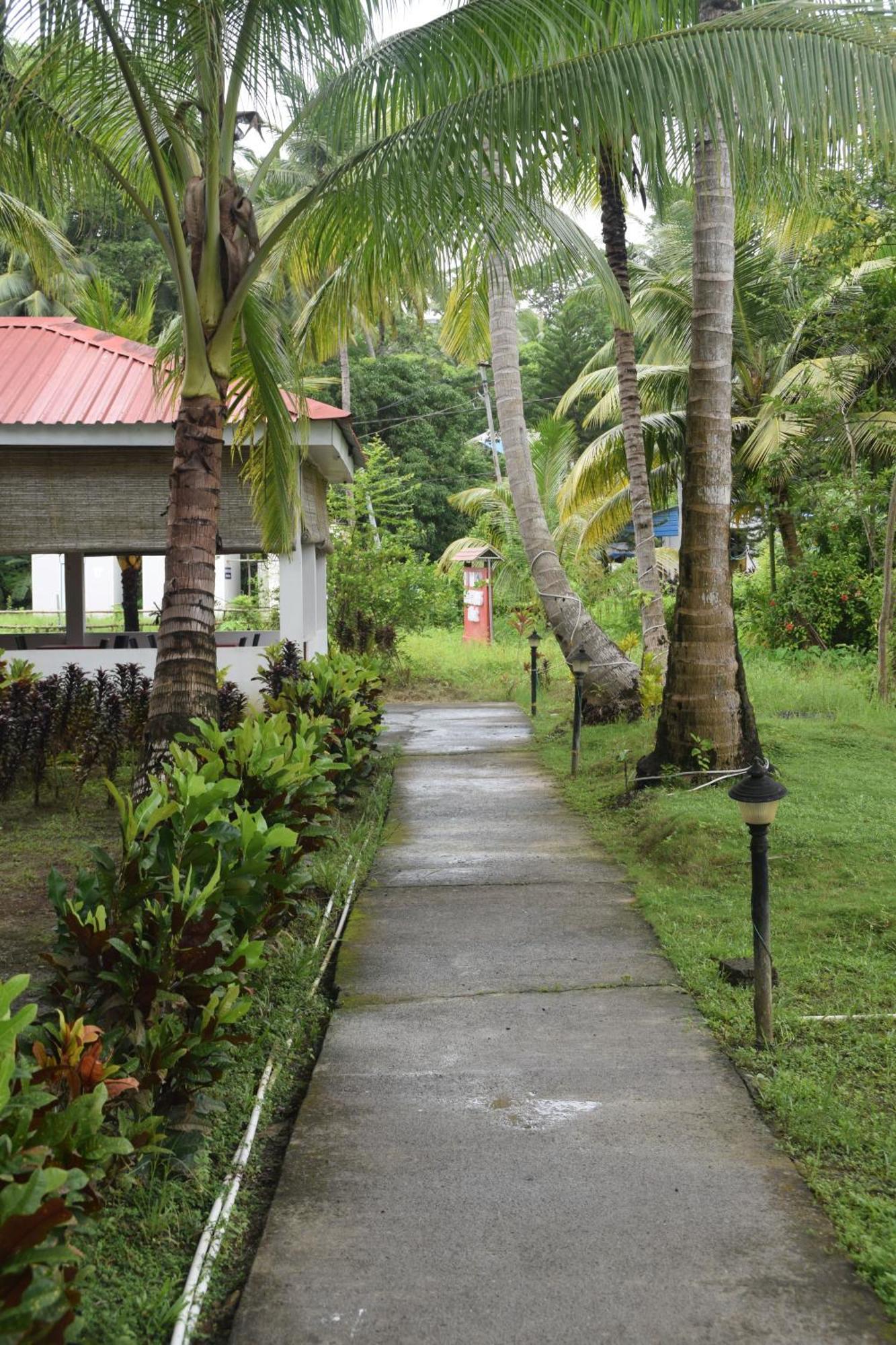 Hotel Exotica Squares Lakshmanpur Экстерьер фото